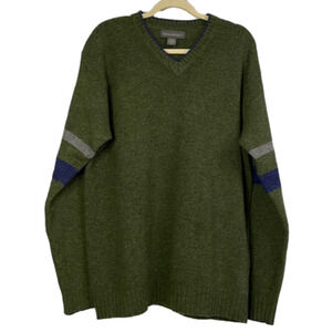 BANANA Republic Lambswool Green V-Neck Sweater Size XL Stri